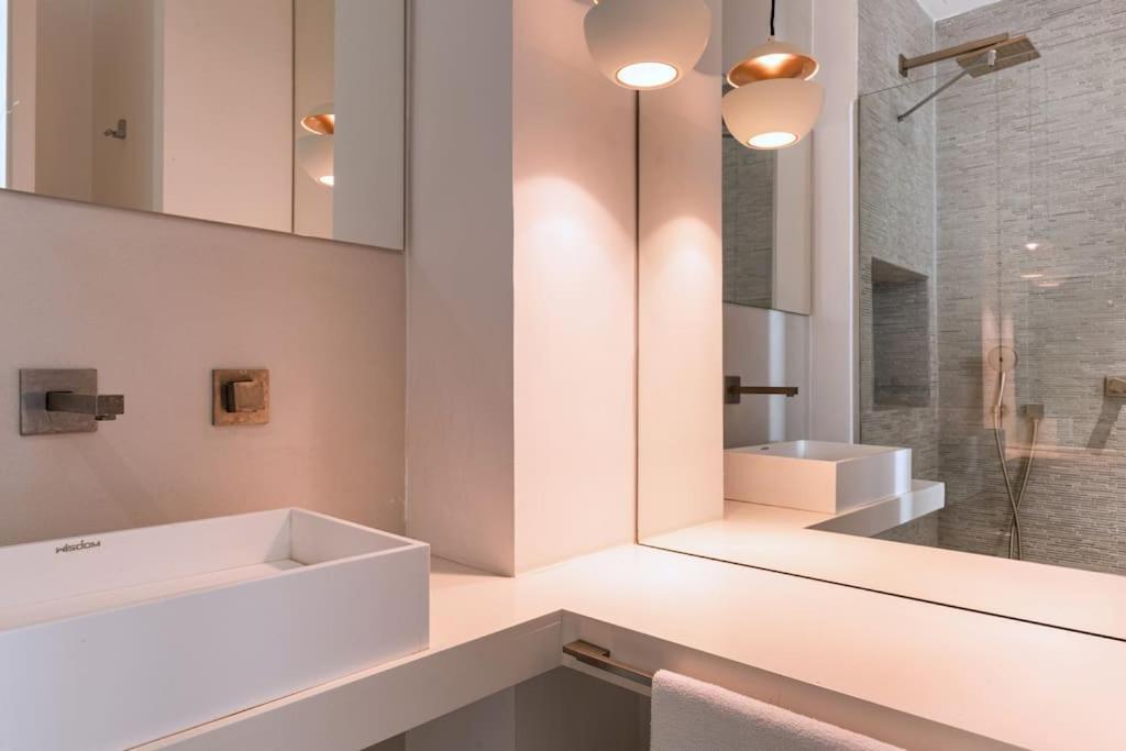 Apartment Upscale Rotschild By Five
